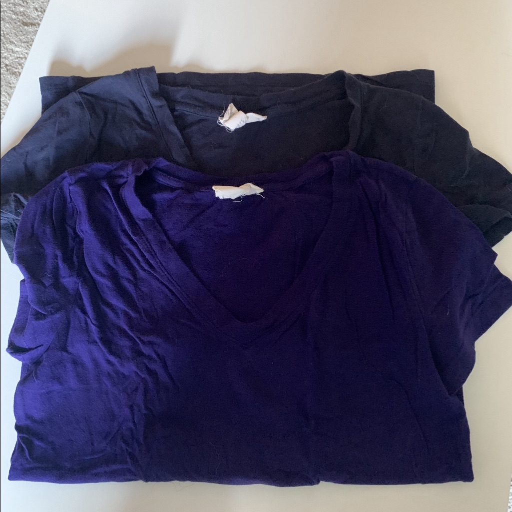 Forever 21 Basic V Neck Tees